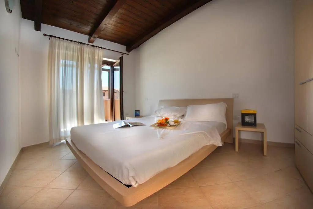 Gravina Resort Costa Paradiso 2*,  Itália