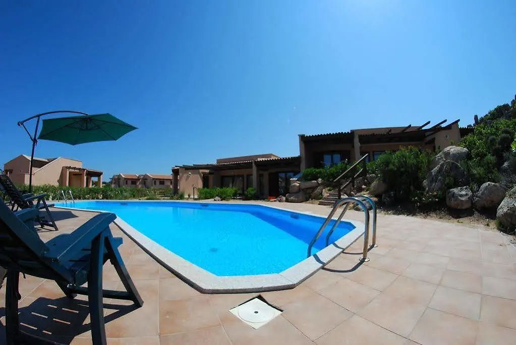 Gravina Resort Costa Paradiso 2*,  Itália